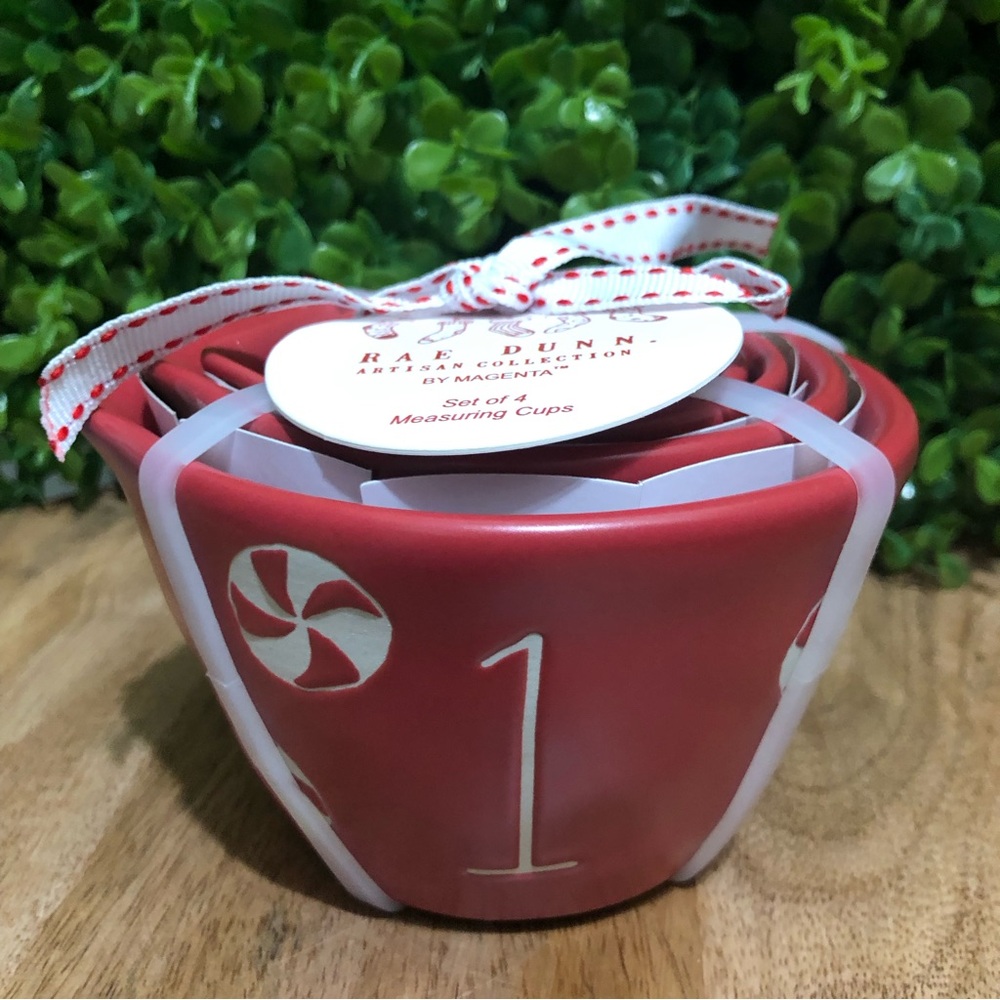 Rae Dunn NWT Peppermint Set of 4 measuring Cups - Picture 1 of 4